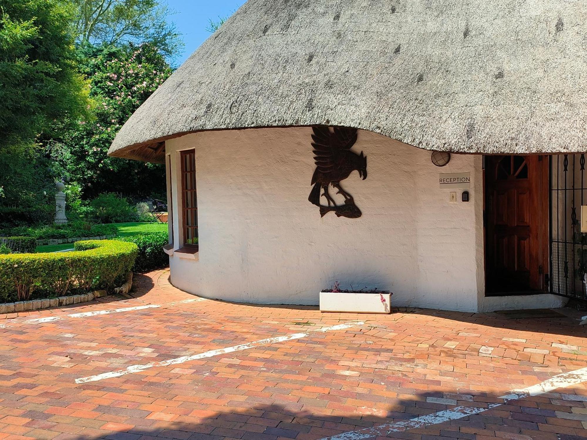 Libra Lodge Sandton Exterior foto